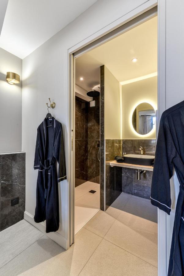 Les Gites De Laure - O Lit Divin, Instant De Volupte, Balneo Sauna, Climatisation, Netflix, 160M De La Cite Medievale การ์กาซอน ภายนอก รูปภาพ